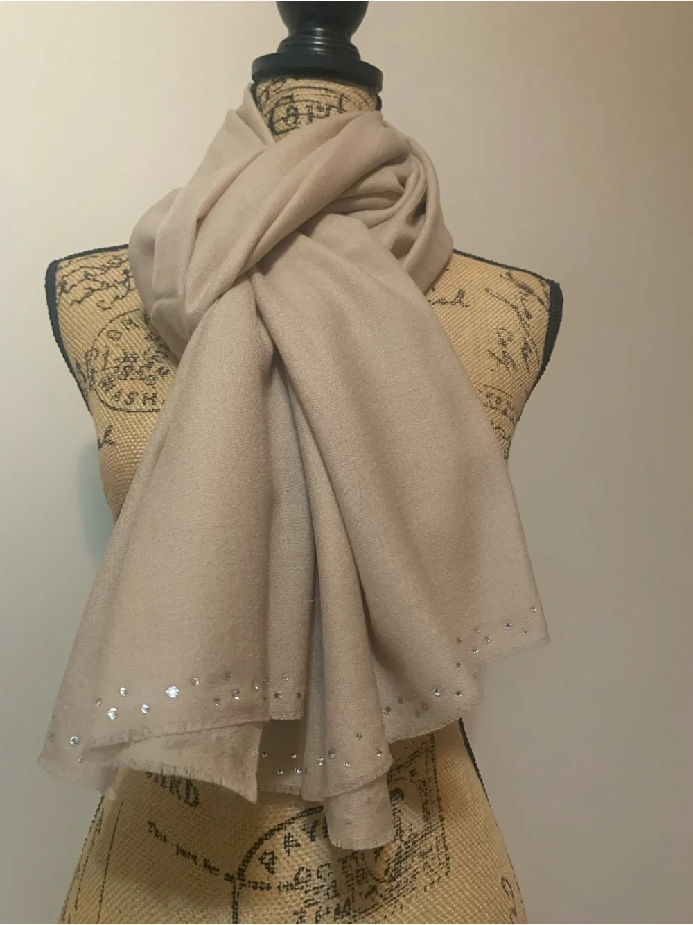 SWAROVSKI 100% Cashwool Vintage tan ladies oversized crystals scarf NIB